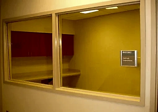 KURŞUNLU AHŞAP GÖZETLEME ÇERÇEVE